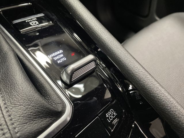 2025 Jeep Compass Latitude Altitude Special Edition photo 17