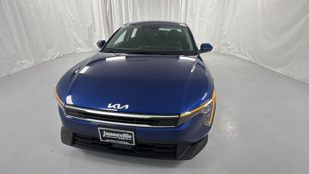 2025 Kia K4 LXS photo 8