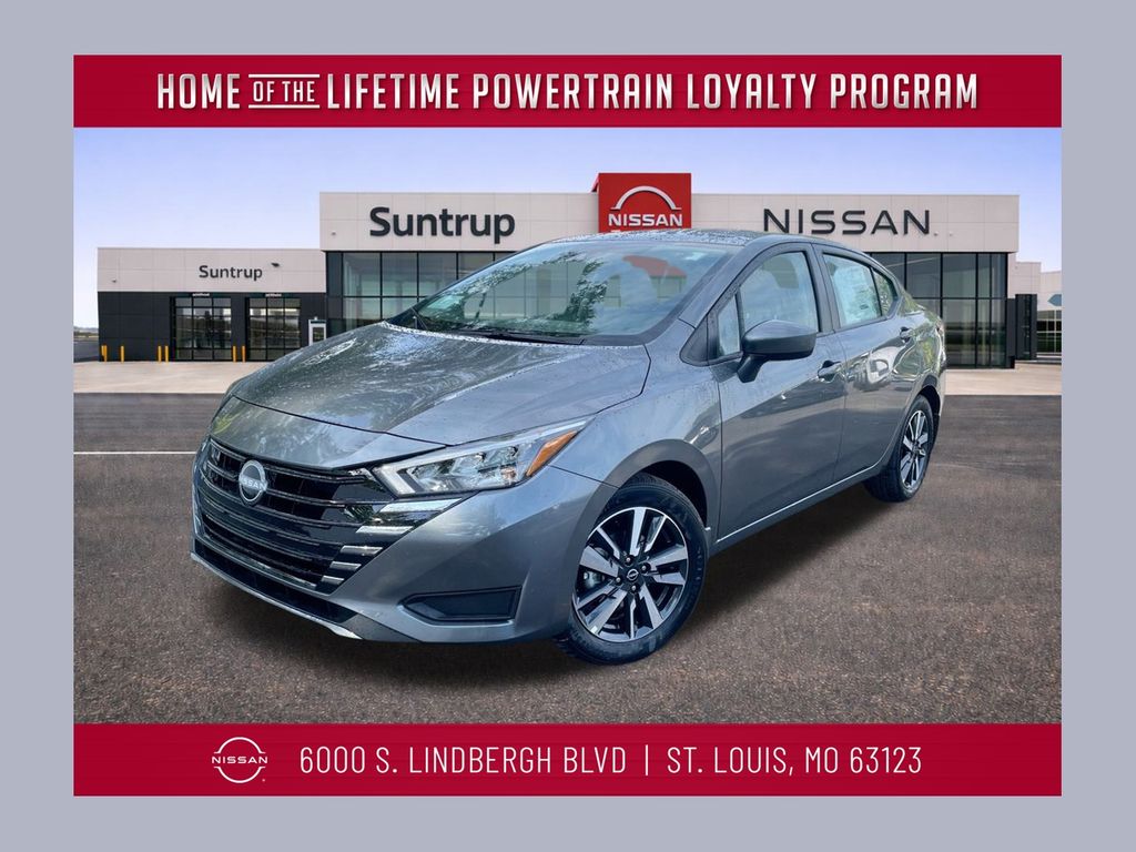 2025 Nissan Versa SV's photo