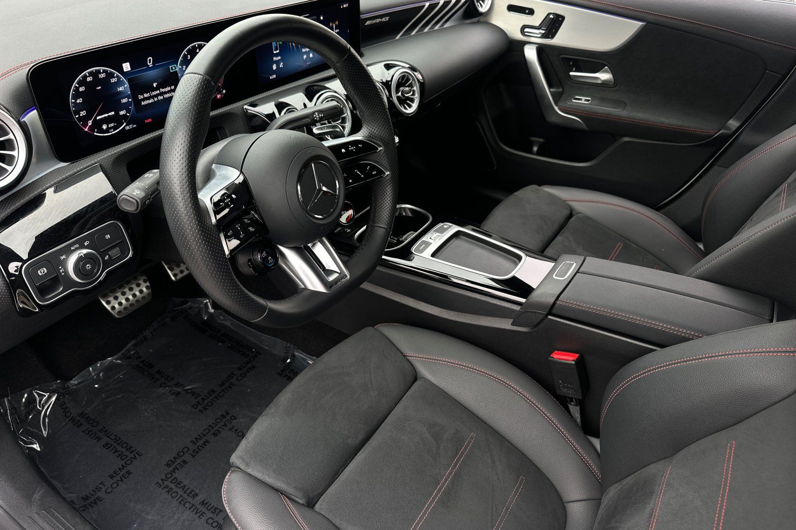 2025 Mercedes Benz CLA 35 AMG 4MATIC photo 8