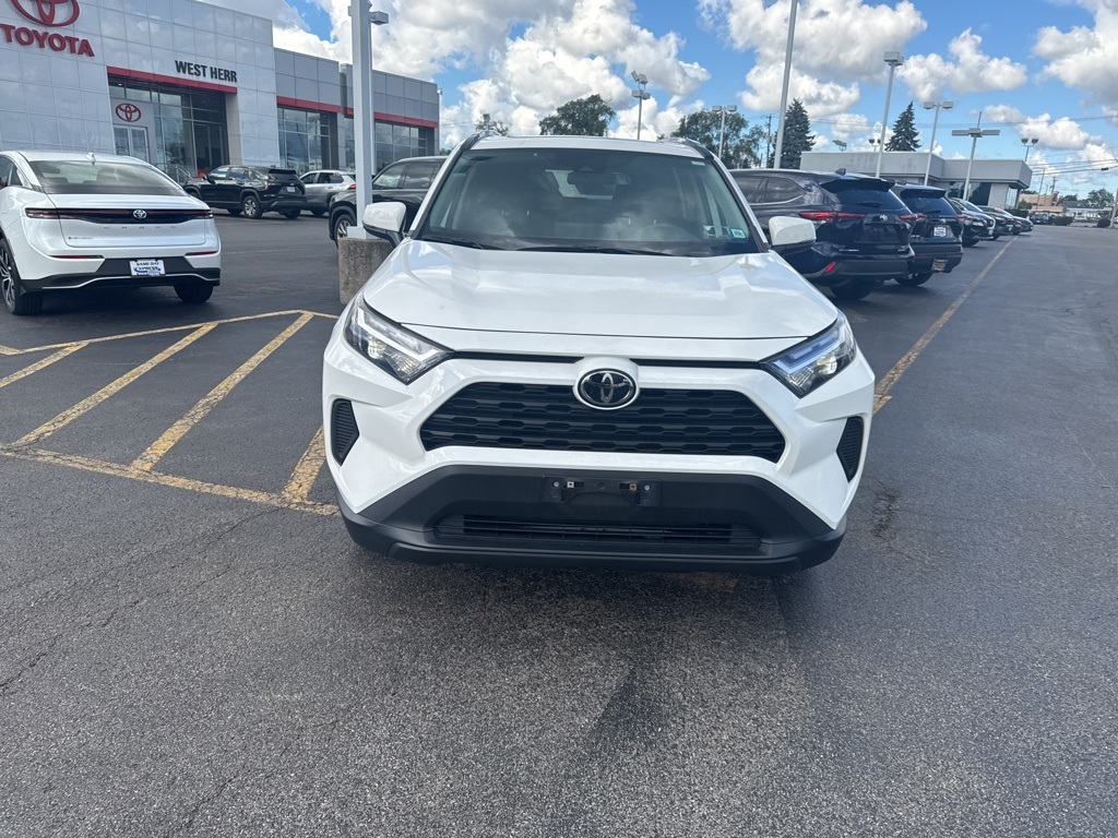 Used 2022 Toyota RAV4 XLE with VIN 2T3P1RFV5NW316144 for sale in Kansas City