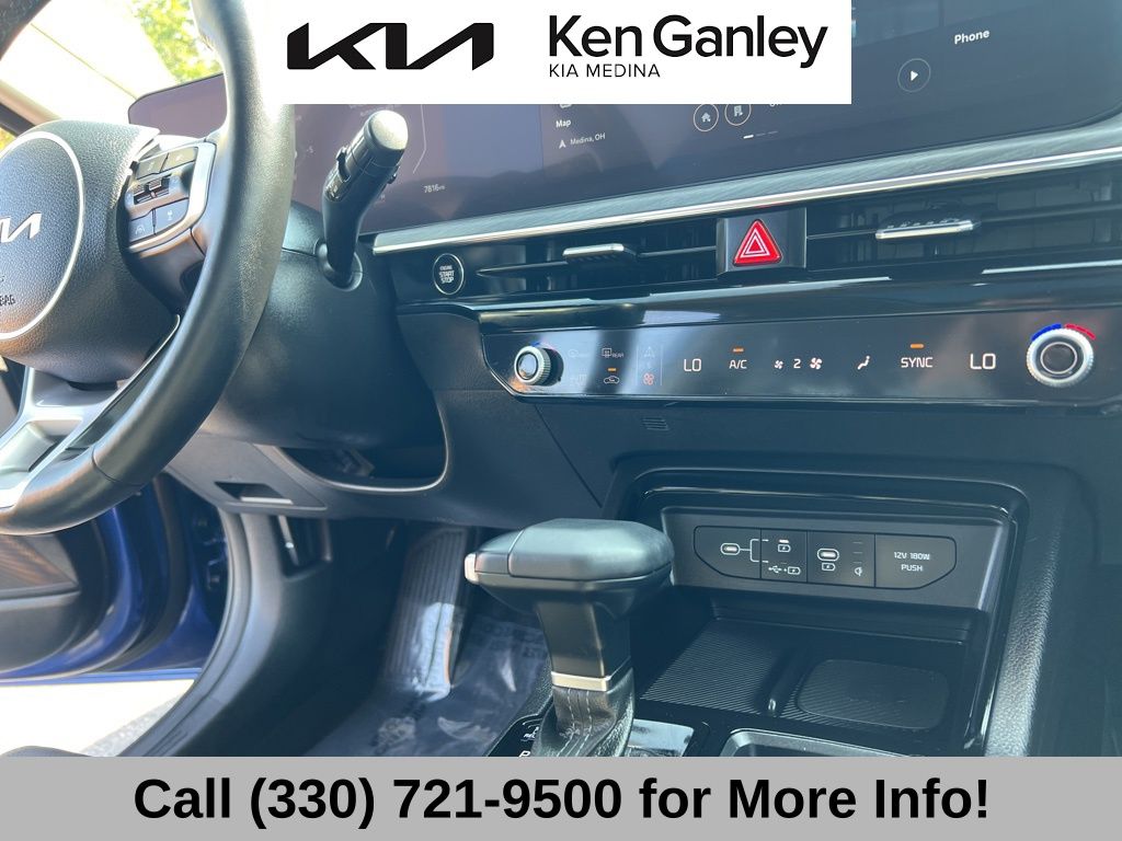 2025 Kia K5 EX photo 34