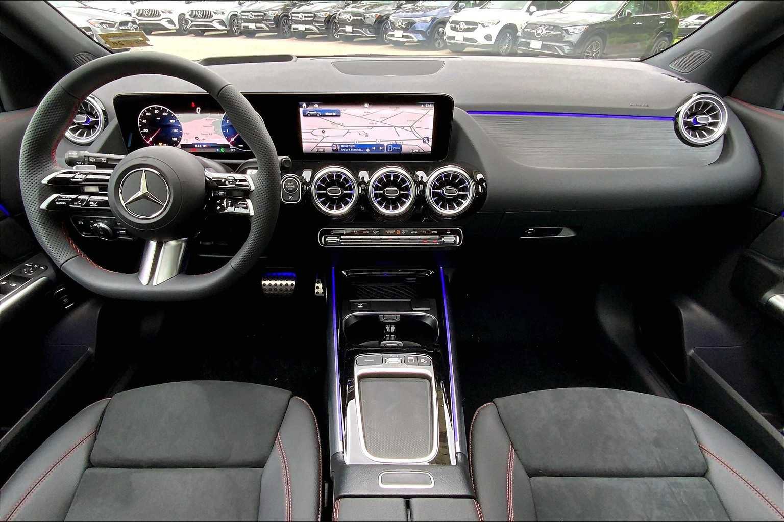 2026 Mercedes Benz GLA 250 4MATIC photo 2