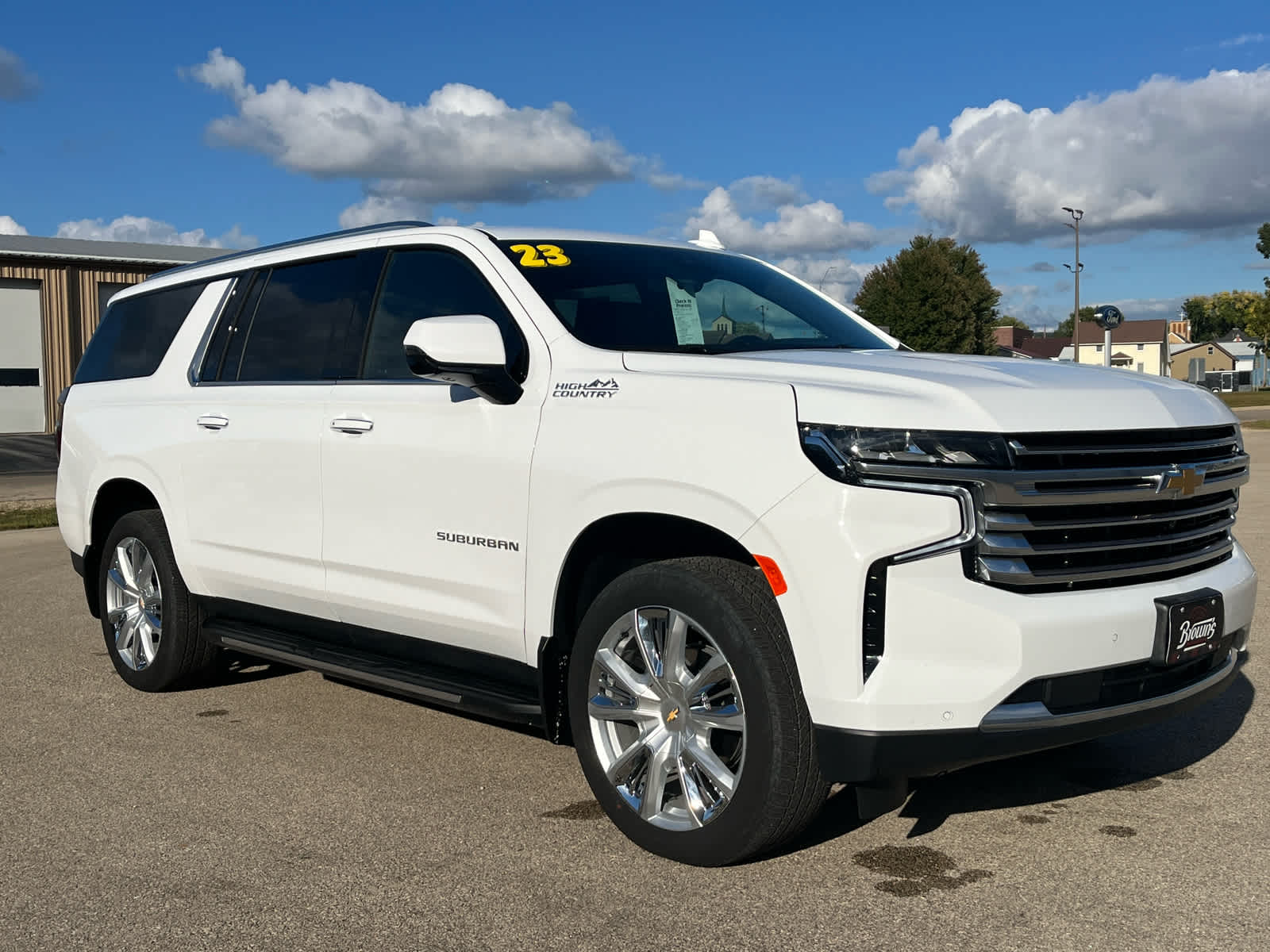 2023 Chevrolet Suburban High Country photo 3