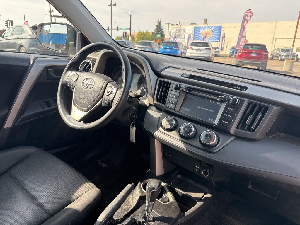 2017 Toyota RAV4 LE photo 33