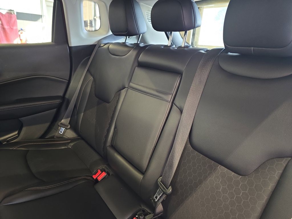 2018 Jeep Compass North Edition Latitude photo 14