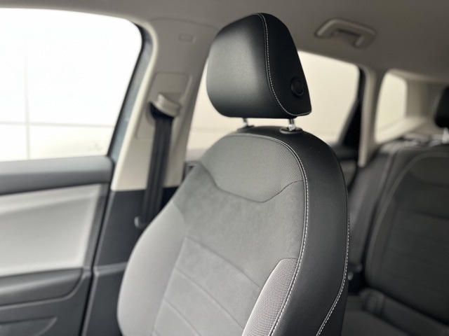 2022 Volkswagen Taos SE photo 41