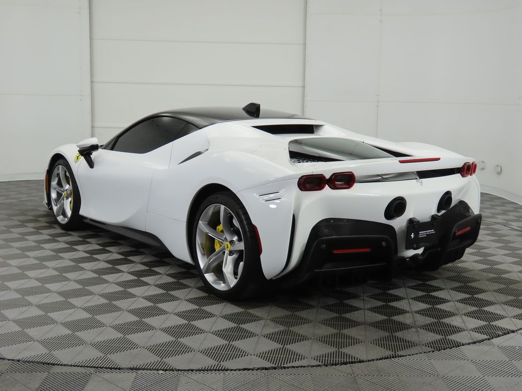 2023 Ferrari SF90 Stradale Base photo 7