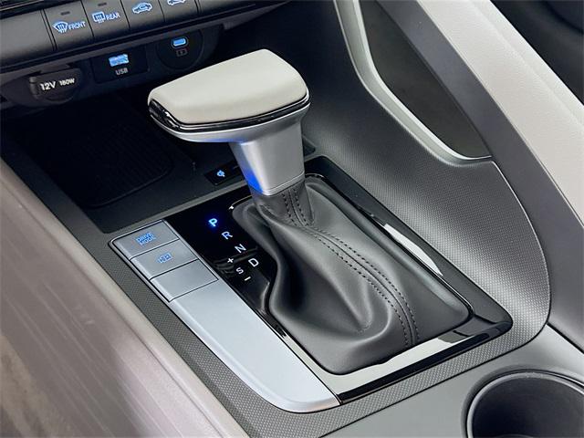 2025 Hyundai Elantra SEL Sport photo 20