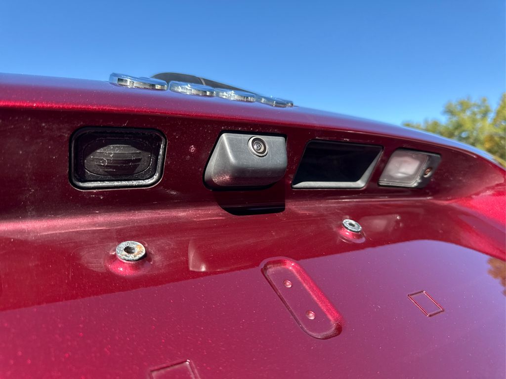 2019 Jeep Cherokee Limited photo 14