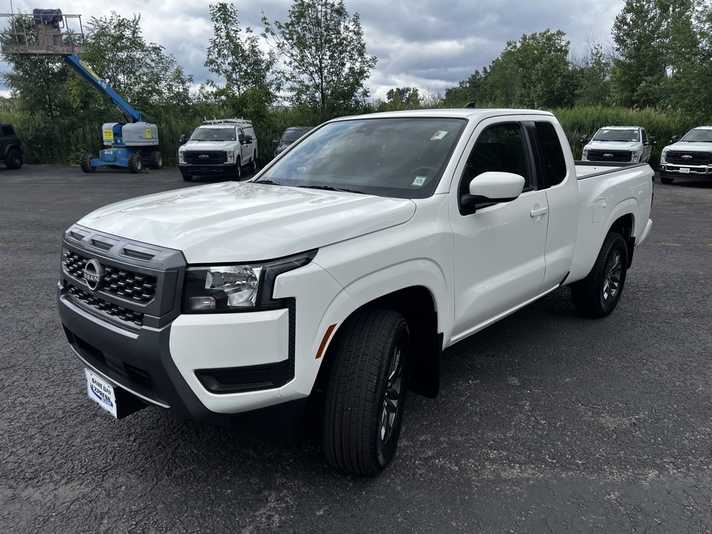 2025 Nissan Frontier SV photo 15