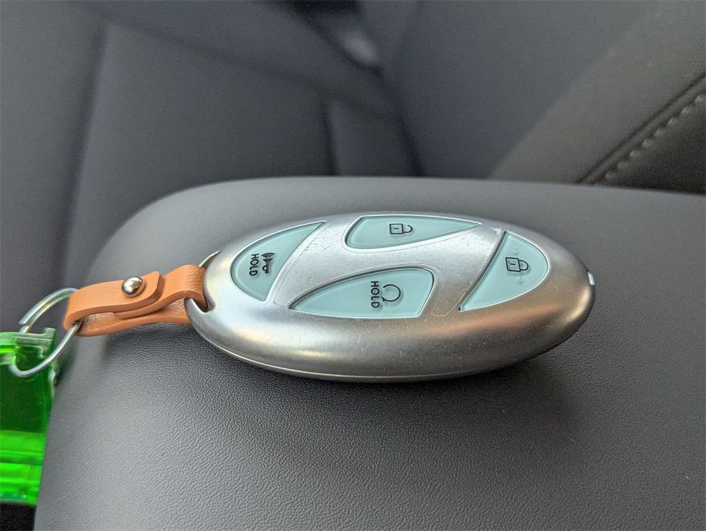 2025 Hyundai Kona Electric SEL photo 30