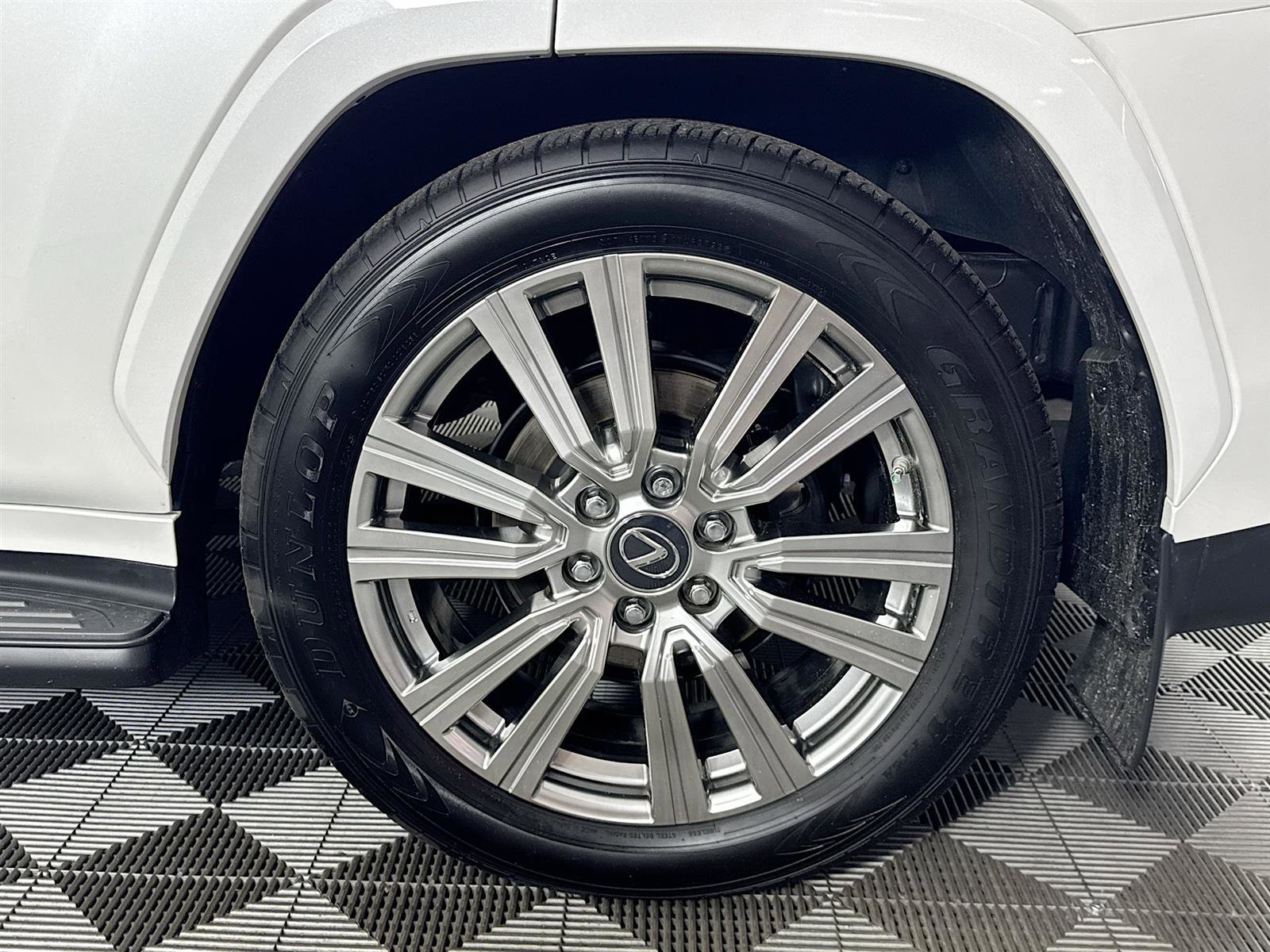 2023 Lexus LX 600 Ultra Luxury photo 30