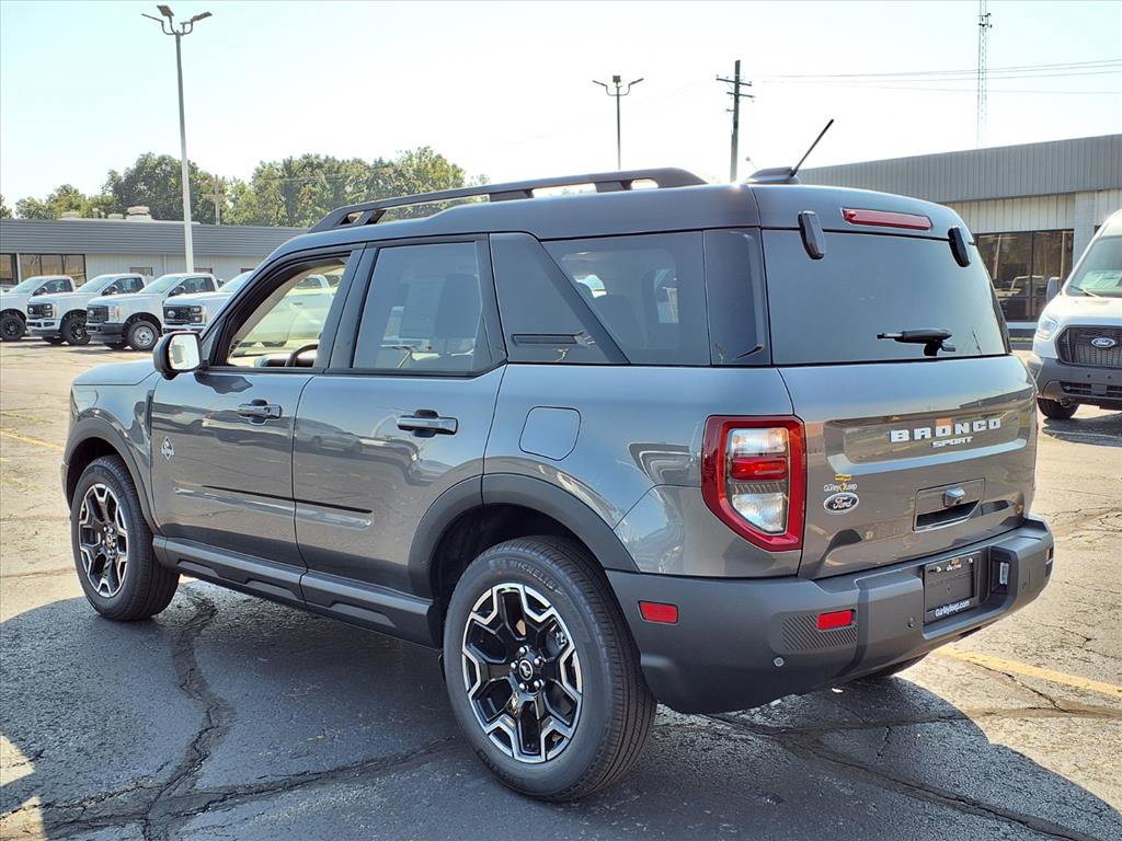 2025 Ford Bronco Sport Outer Banks photo 7