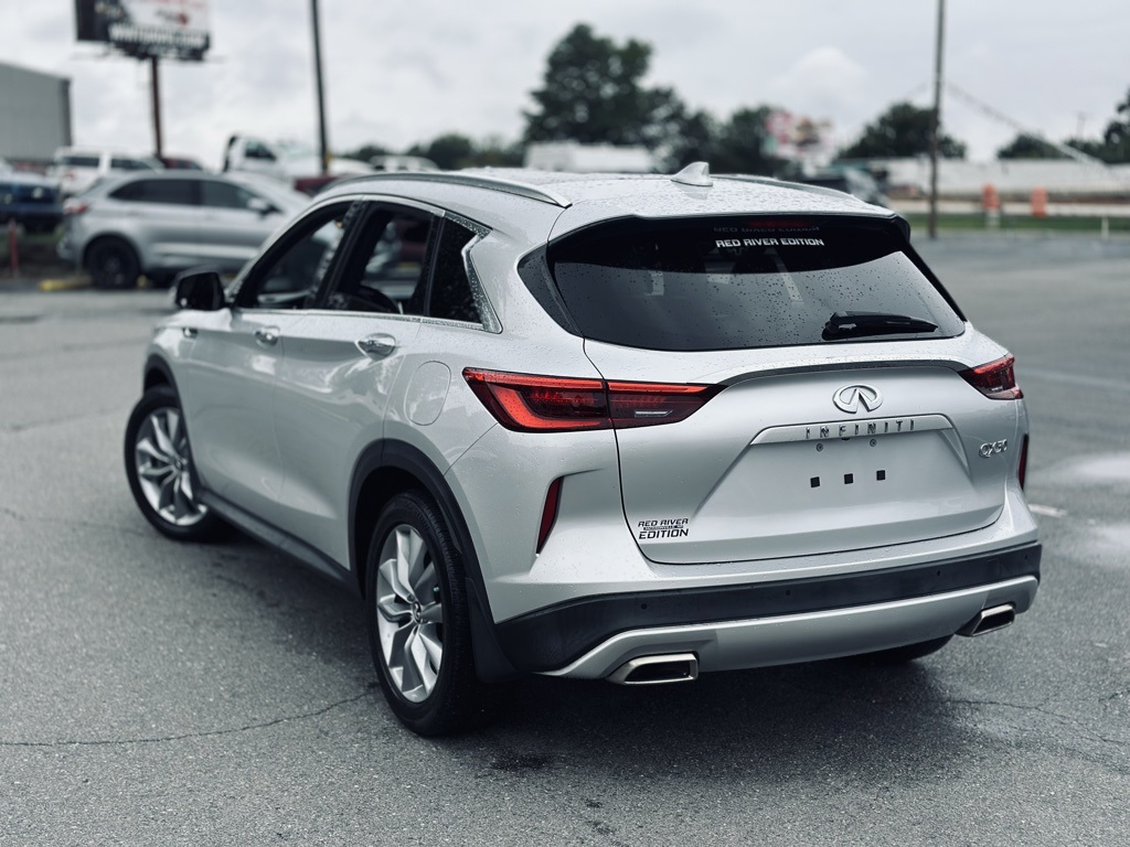 2021 Infiniti QX50 Essential photo 5