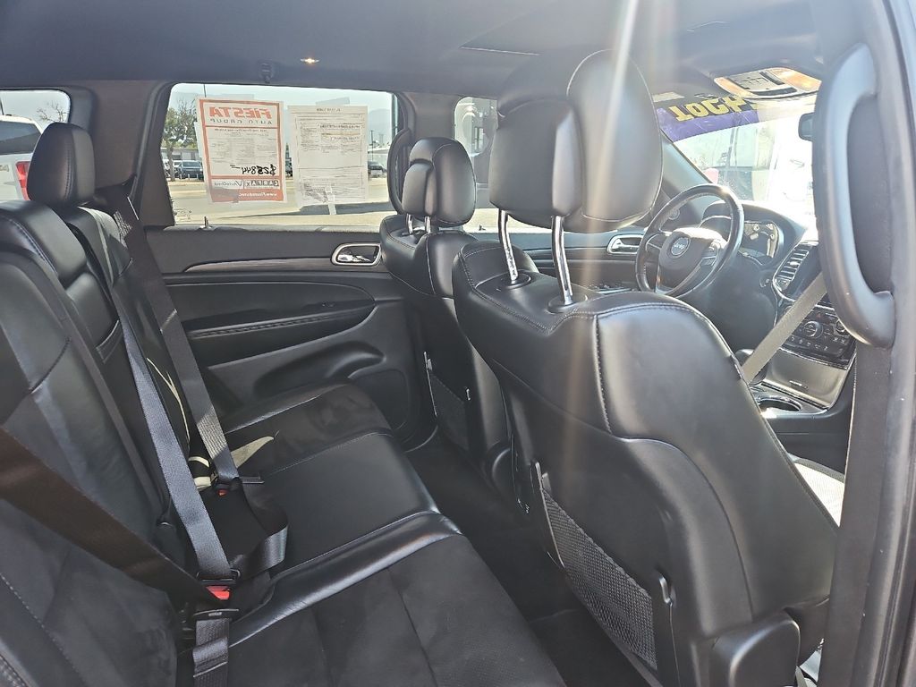 2020 Jeep Grand Cherokee Altitude photo 14