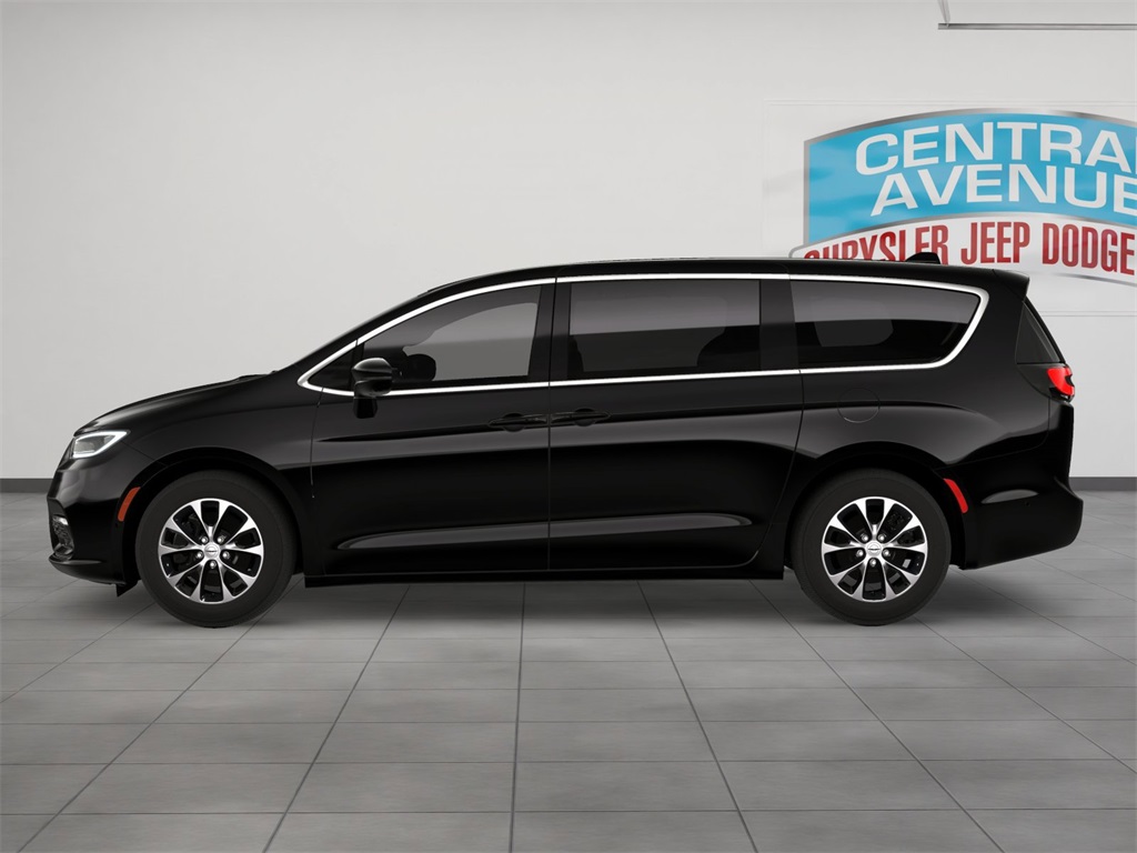 2026 Chrysler Pacifica photo 3