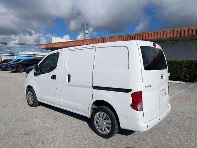2020 Nissan NV200 SV photo 4