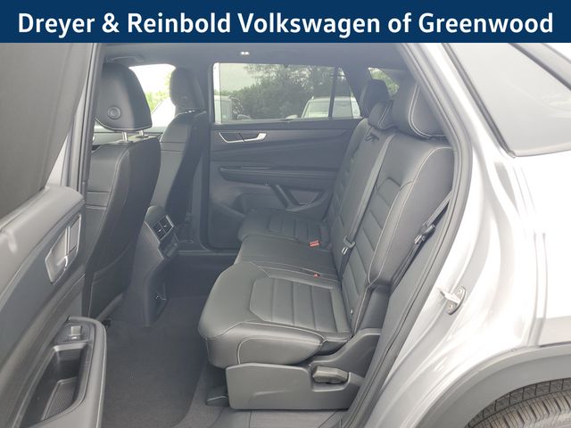 2025 Volkswagen Atlas Cross Sport SEL R-Line photo 12