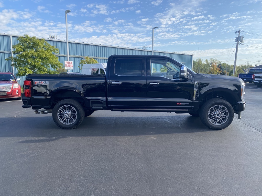 2025 Ford F-250 Platinum photo 12