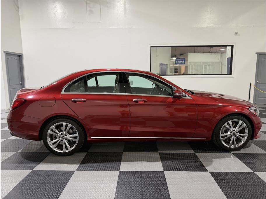2019 Mercedes Benz C 300 photo 4