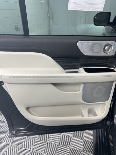 2023 Lincoln Navigator Black Label photo 14