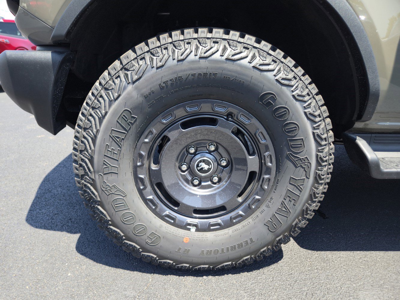 2025 Ford Bronco Outer Banks photo 30