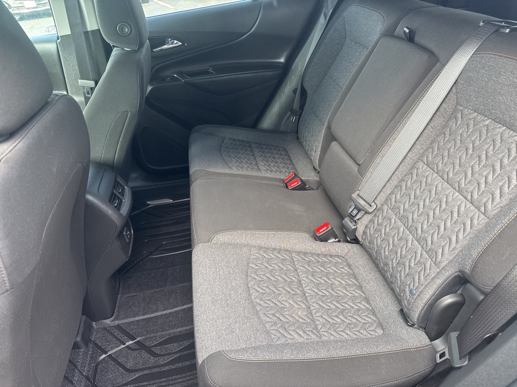 2022 Chevrolet Equinox LT photo 17