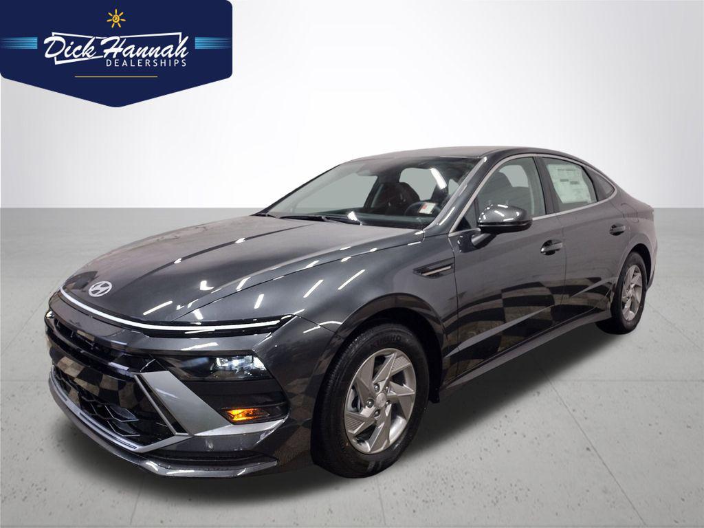 2026 Hyundai Sonata SE's photo