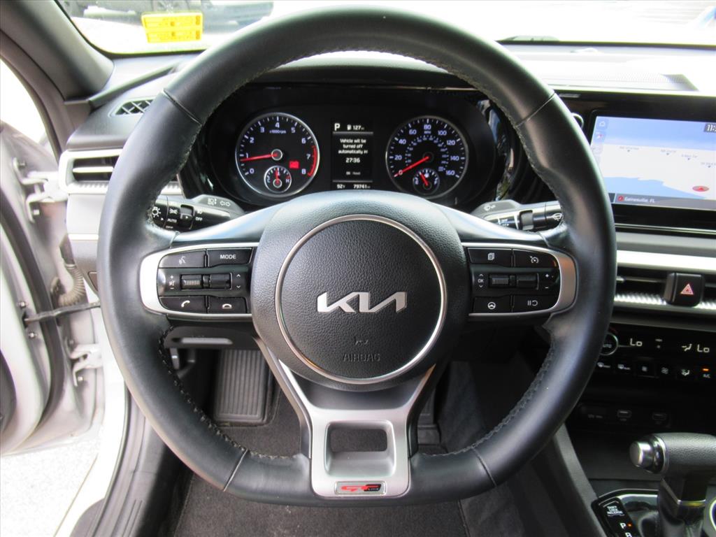 2022 Kia K5 GT-Line photo 17