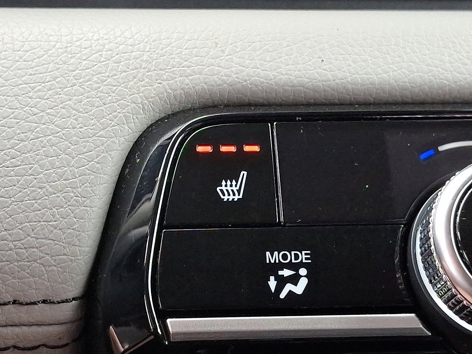 2023 Honda Pilot Touring photo 24