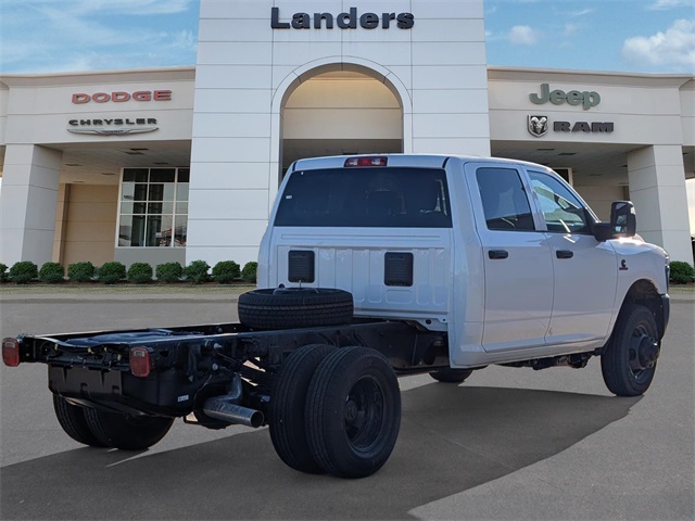 2026 Ram 3500 Tradesman photo 3