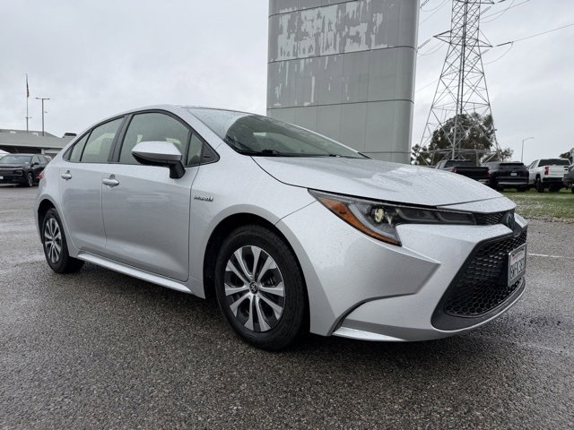2021 Toyota Corolla LE's photo