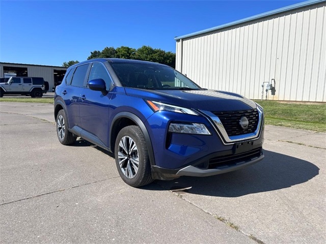 2023 Nissan Rogue SV's photo