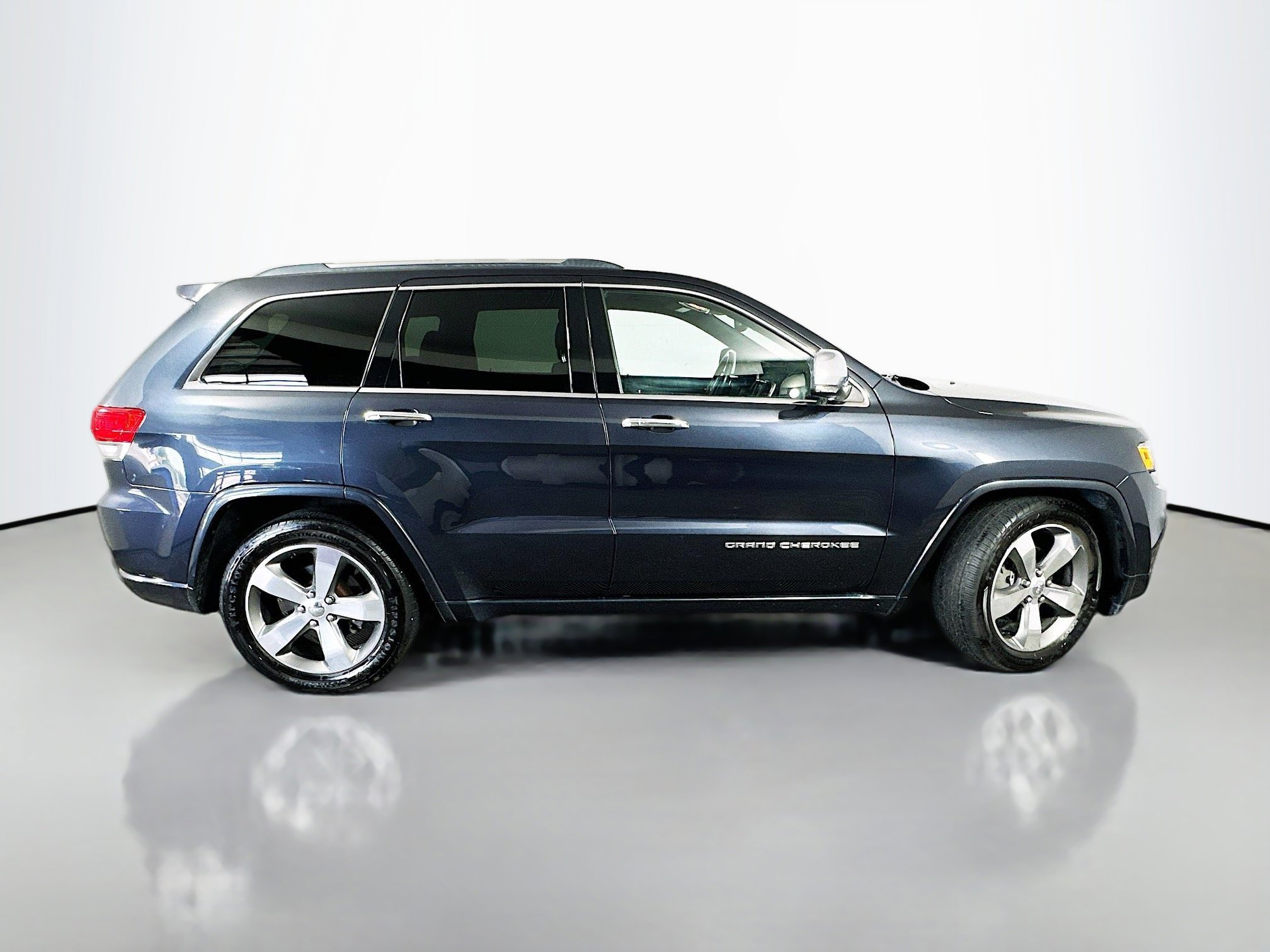2015 Jeep Grand Cherokee Overland photo 8