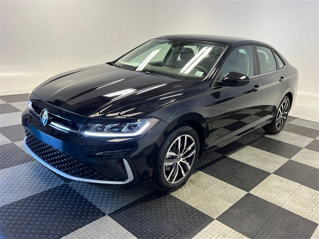2025 Volkswagen Jetta 1.5T SE photo 3
