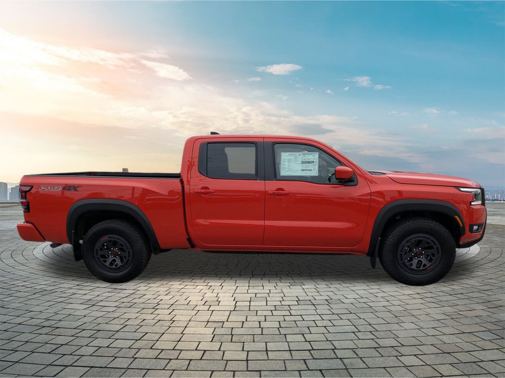2025 Nissan Frontier Crew Cab PRO-4X photo 2