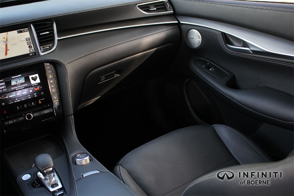 2023 Infiniti QX55 Essential photo 23