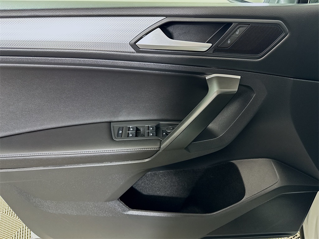 2024 Volkswagen Tiguan S photo 16