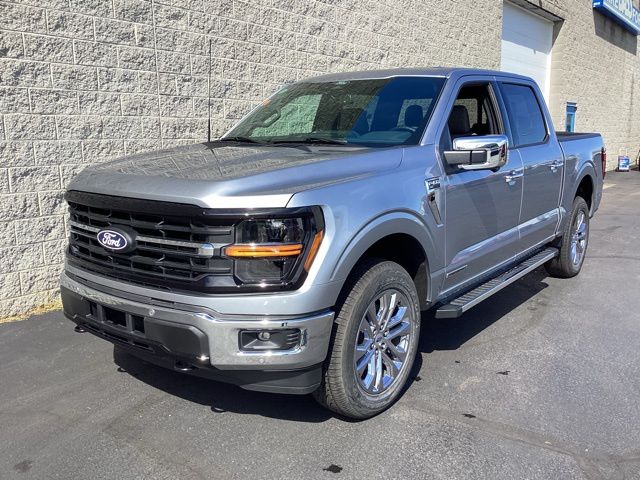 2025 Ford F-150 XLT photo 2