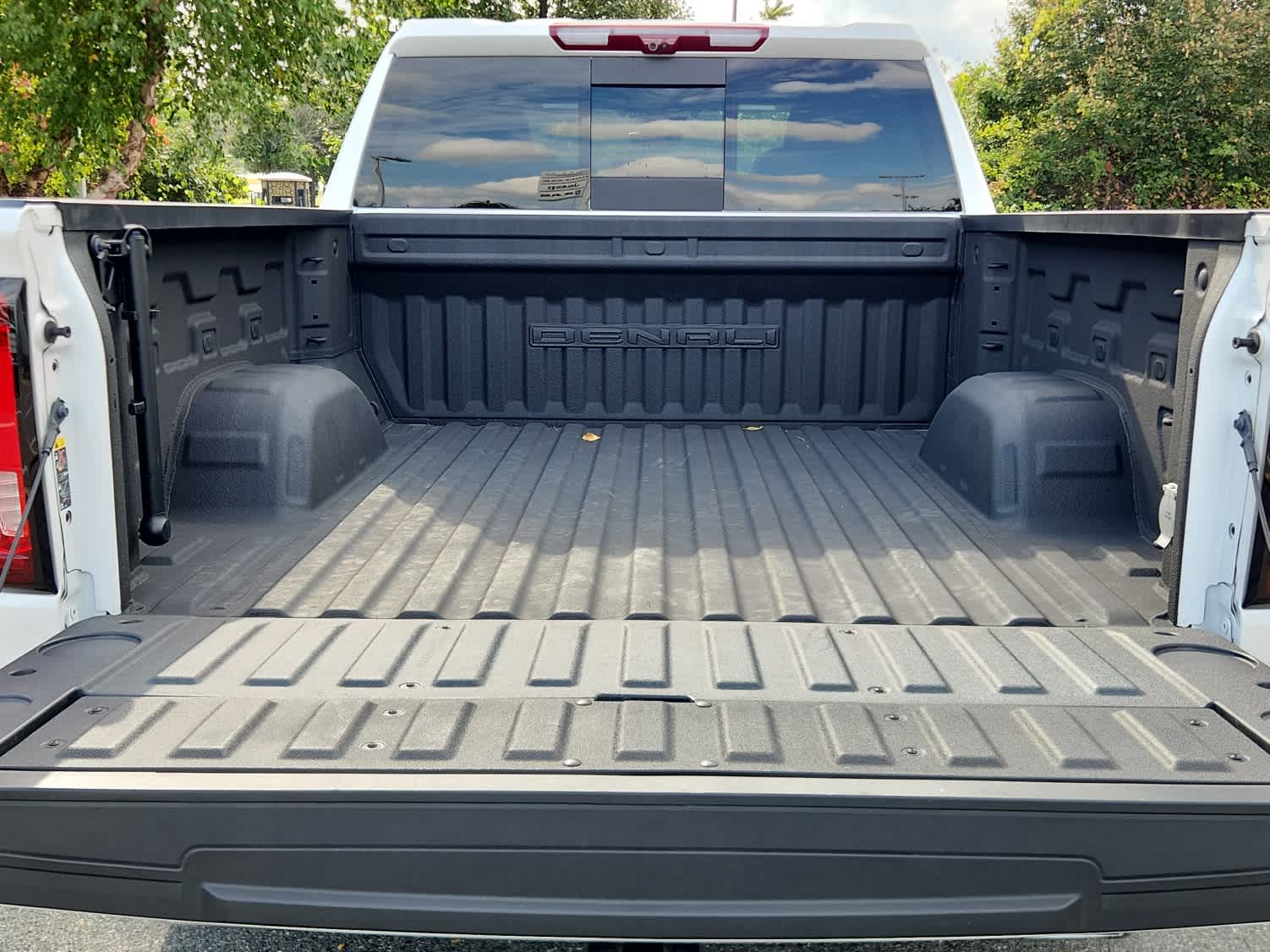 2024 Gmc Sierra 1500 Denali photo 25