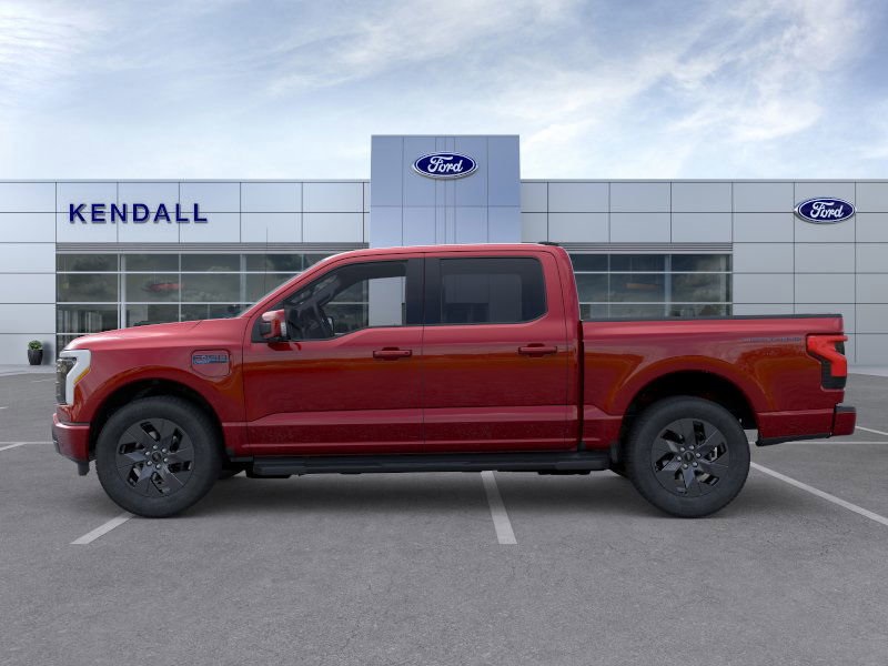 2025 Ford F-150 Lightning Lariat photo 3