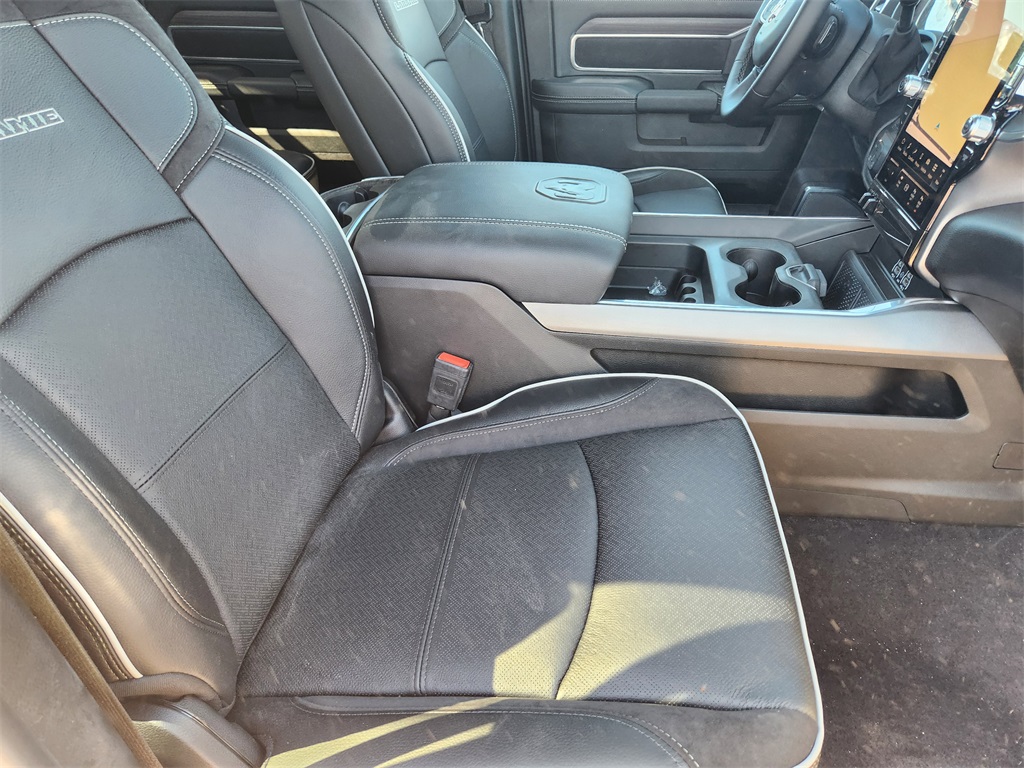 2025 Ram 2500 Laramie photo 9