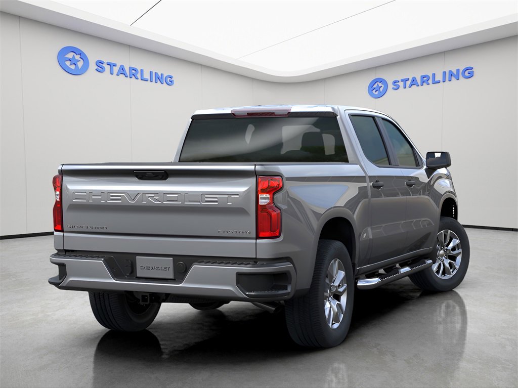 2025 Chevrolet Silverado 1500 Custom photo 3