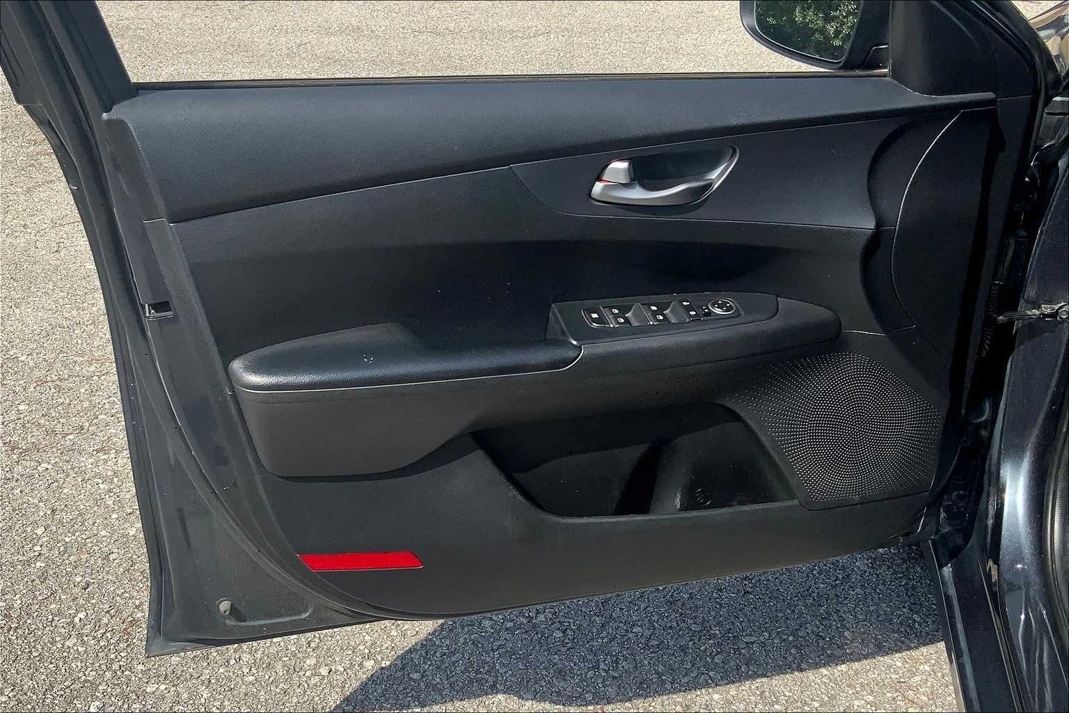 2021 Kia Forte LXS photo 19