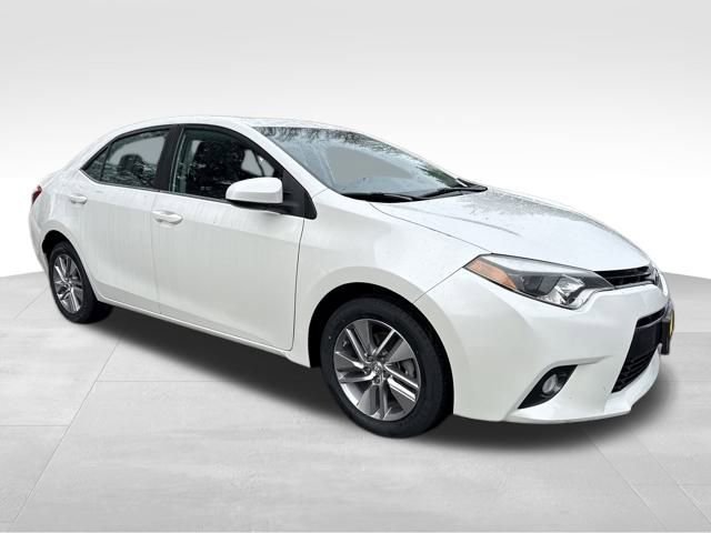 2016 Toyota Corolla LE Eco Premium's photo