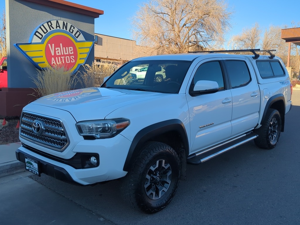 2017 Toyota Tacoma TRD Off Road's photo