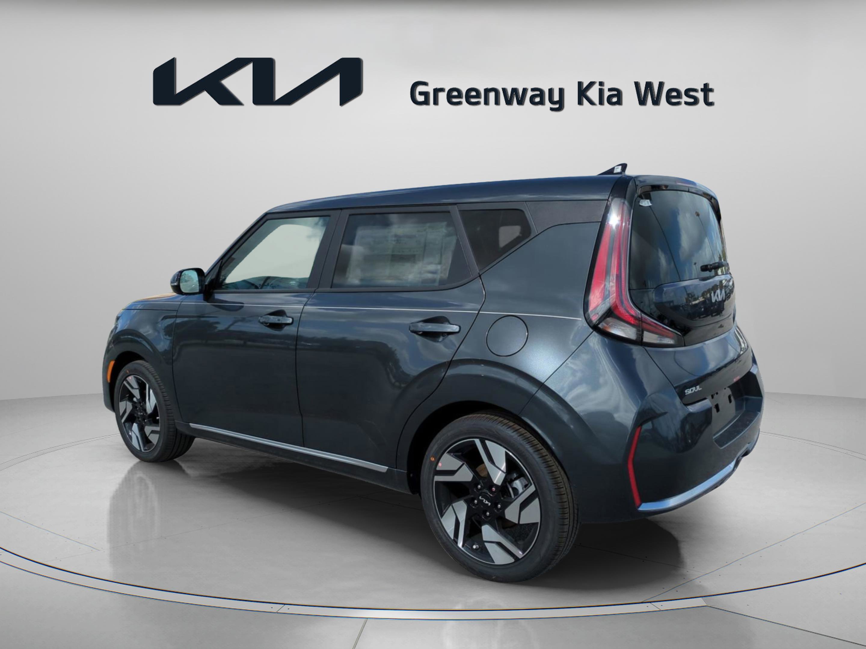 2025 Kia Soul GT-Line photo 5