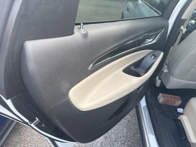 2021 Buick Enclave Essence photo 21