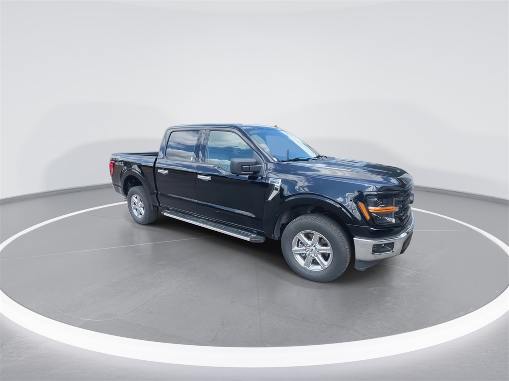 2024 Ford F-150 XLT photo 2